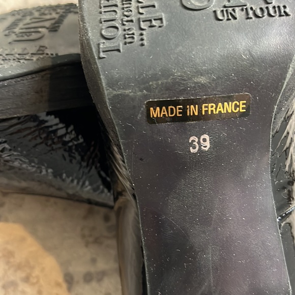 UTV Black Patent Leather Heels - Picture 5 of 6